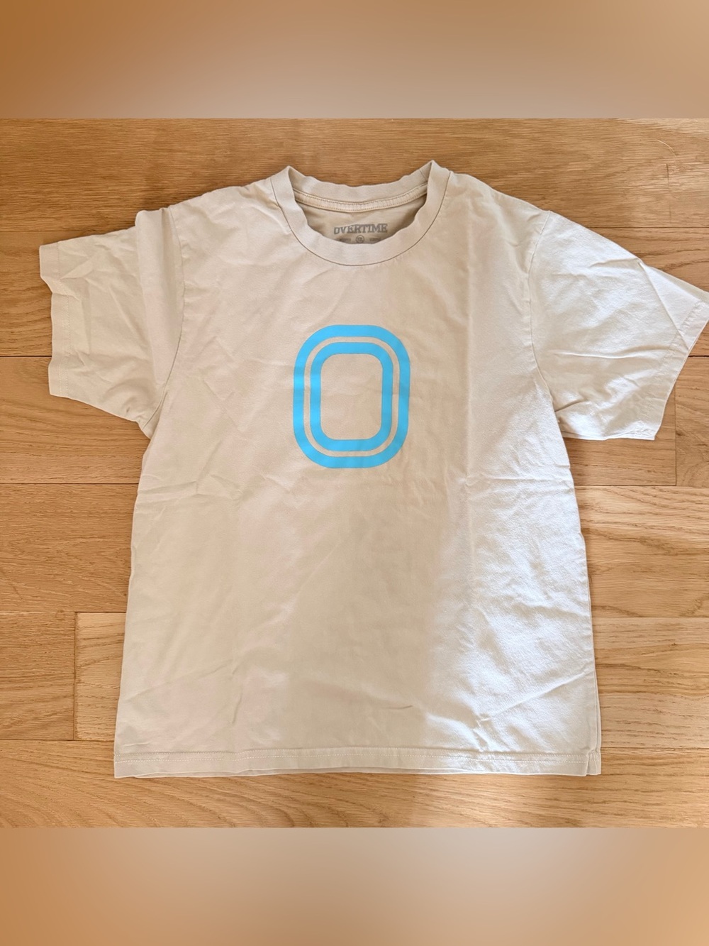 Overtime Kids Short Sleeve Tee in Light Beige with Blue Logo YXL Great condition